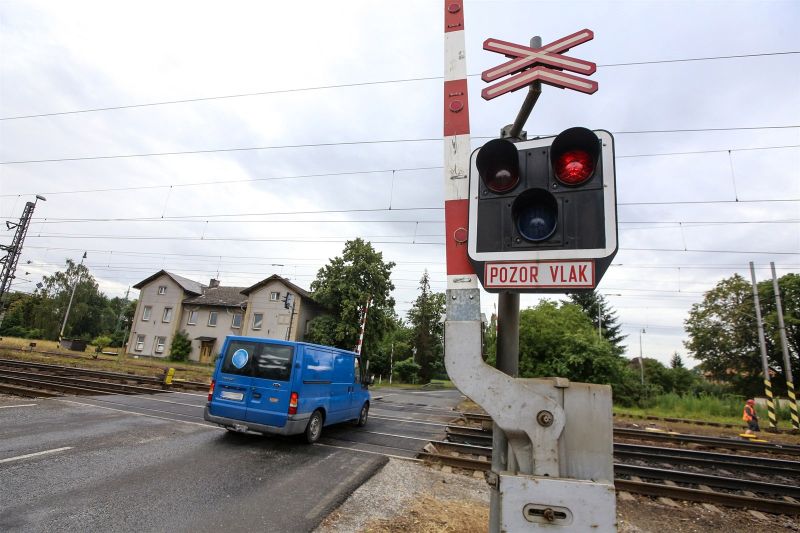 Respektovat železniční přejezdy se vyplatí