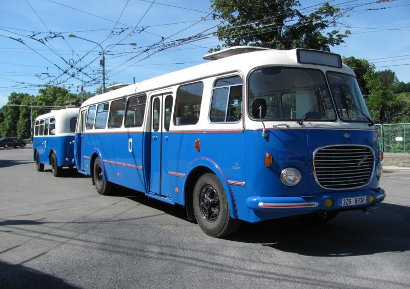 O Velikonočním pondělí pojede na Lešnou historický autobus s vlečkou