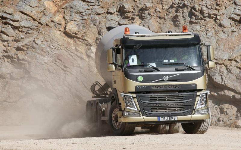 Společnost Volvo Trucks představila nová vozidla a techniku určenou do náročného terénu