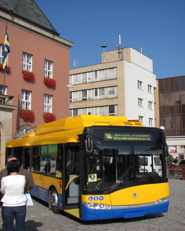 Ve Zlíně zkouší první bateriový trolejbus