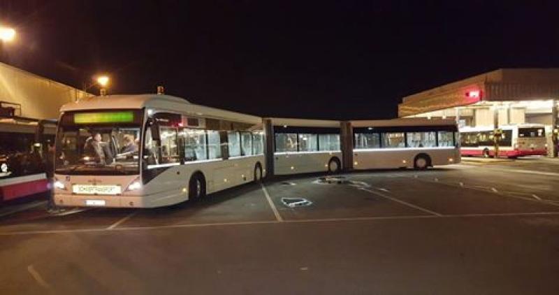 Na pražské letiště bude jezdit nejdelší autobus v ČR