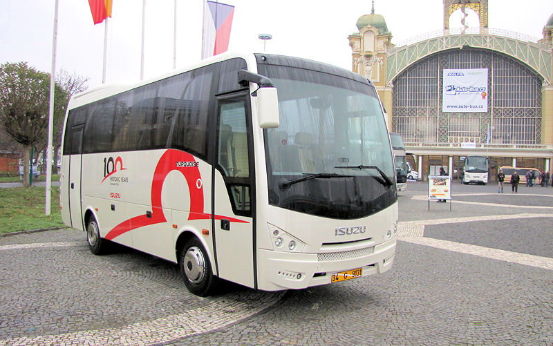 TURANCAR CZ na Czechbusu s ISUZU VISIGO v nejnovější verzi