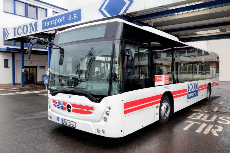 Autobusy Mercedes-Benz Conecto a Mercedes-Benz Sprinter v Třebíči