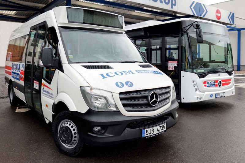 Autobusy Mercedes-Benz Conecto a Mercedes-Benz Sprinter v Třebíči