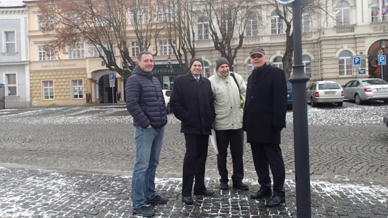 S Pražskou integrovanou dopravou na Říp a do Roudnice nad Labem a s Dopravou Ústeckého kraje do Mělníka