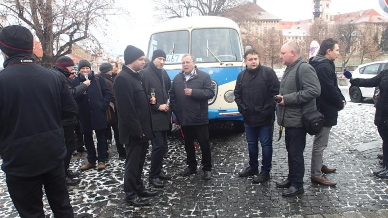 S Pražskou integrovanou dopravou na Říp a do Roudnice nad Labem a s Dopravou Ústeckého kraje do Mělníka