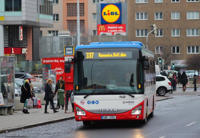 Nové vozy Iveco Crossway pro ARRIVU Praha v roce 2016