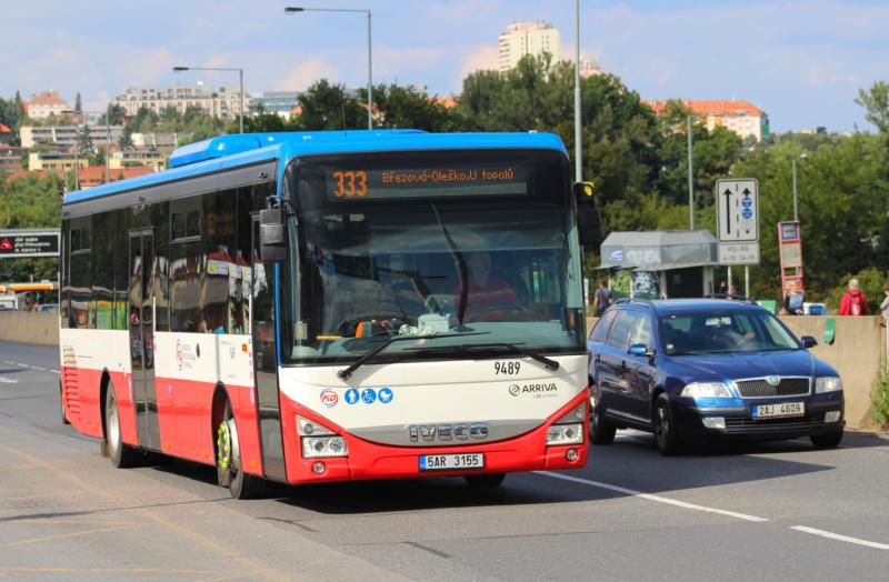 Nové vozy Iveco Crossway pro ARRIVU Praha v roce 2016