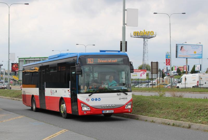 Nové vozy Iveco Crossway pro ARRIVU Praha v roce 2016