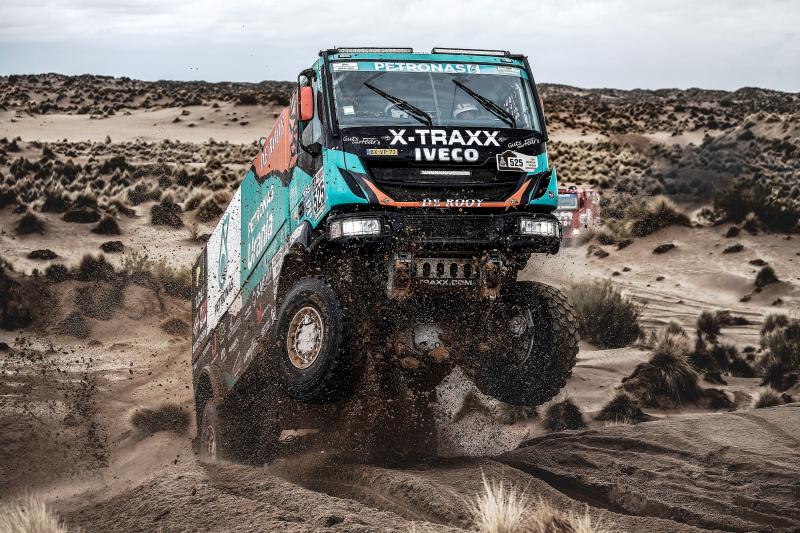 Tým IVECO mezi nejlepšími závodníky rallye Dakar 2017