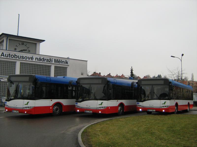 Kloubové Solarisy Urbino na linkách ČSAD Střední Čechy