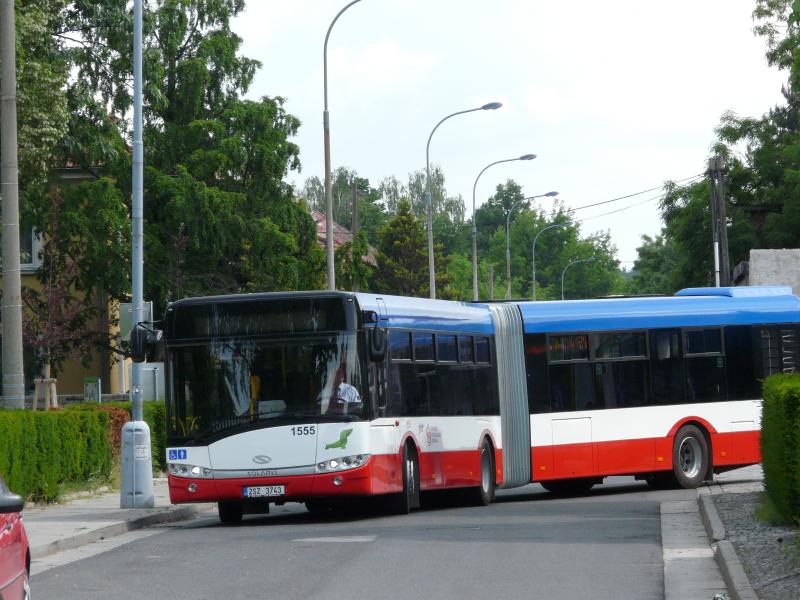 Kloubové Solarisy Urbino na linkách ČSAD Střední Čechy