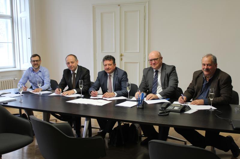 Iveco kupuje českého dealera nákladních vozů KOMERSIA AUTO
