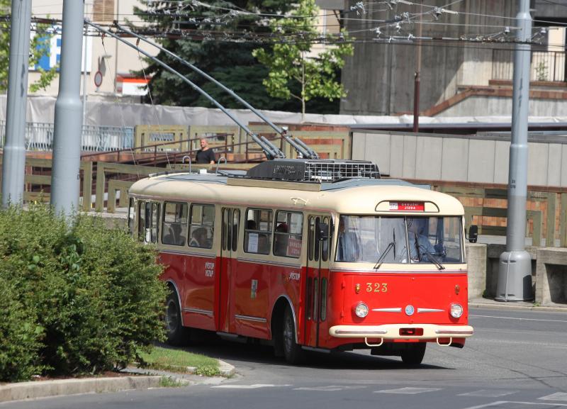 Historická vozidla na linkách v Plzni