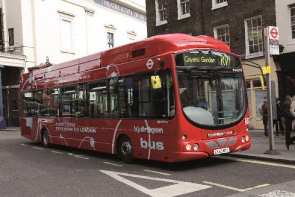 Výběrové řízení na bezemisní autobusy pro Londýn
