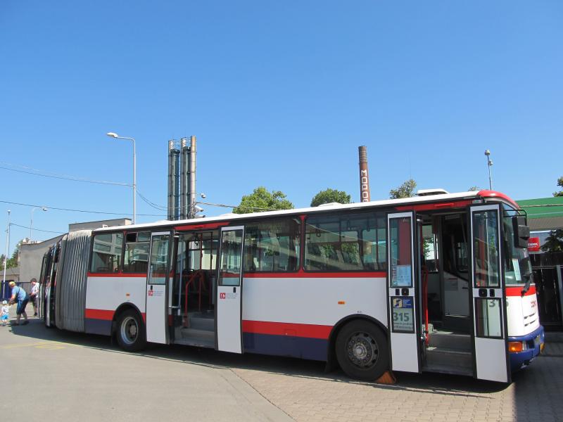 90 let autobusové dopravy v Olomouci