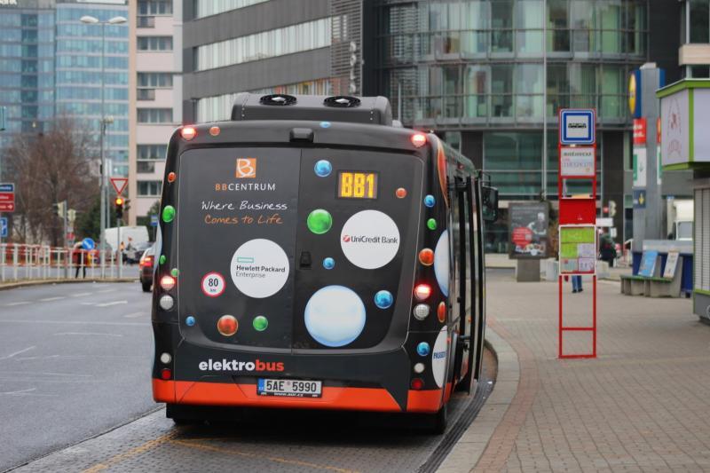 První pražské bezplatné elektrobusy mají najeto 60 tisíc kilometrů