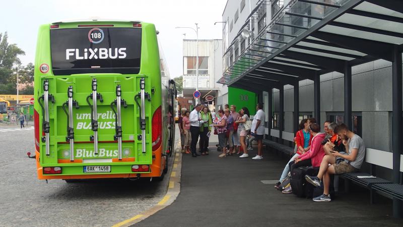 Autobusoví dopravci RegioJet a FlixBus si konkurují