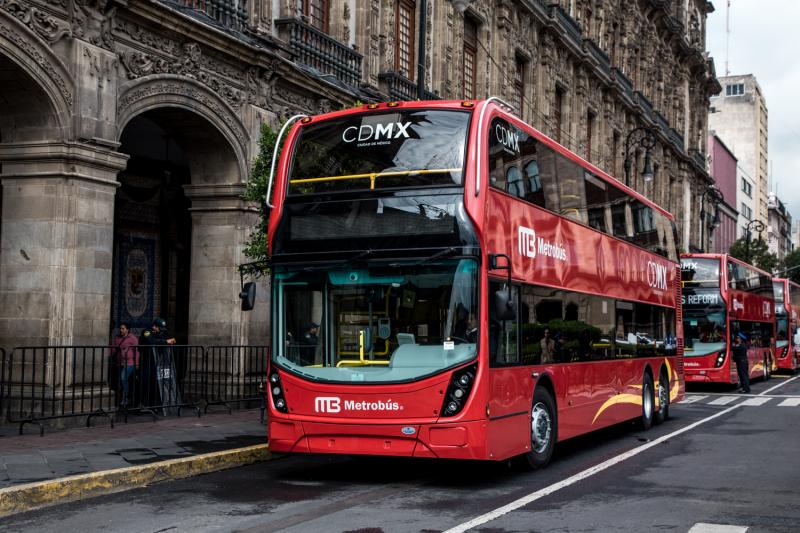 Nízkoemisní autobusy double-decker dodá britský výrobce ADL do Mexika