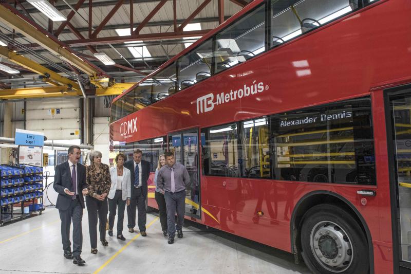 Nízkoemisní autobusy double-decker dodá britský výrobce ADL do Mexika