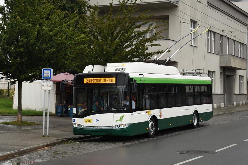 Letní zkušební jízdy trolejbusů Škody Electric v Plzni