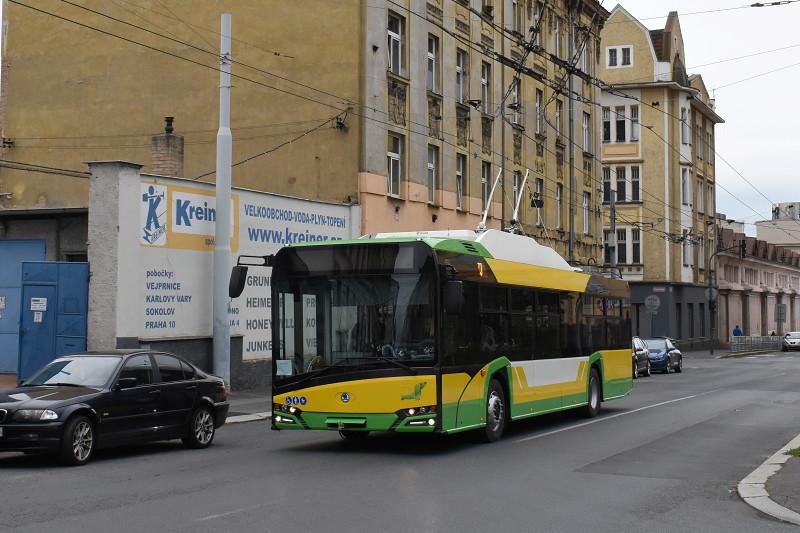 Letní zkušební jízdy trolejbusů Škody Electric v Plzni