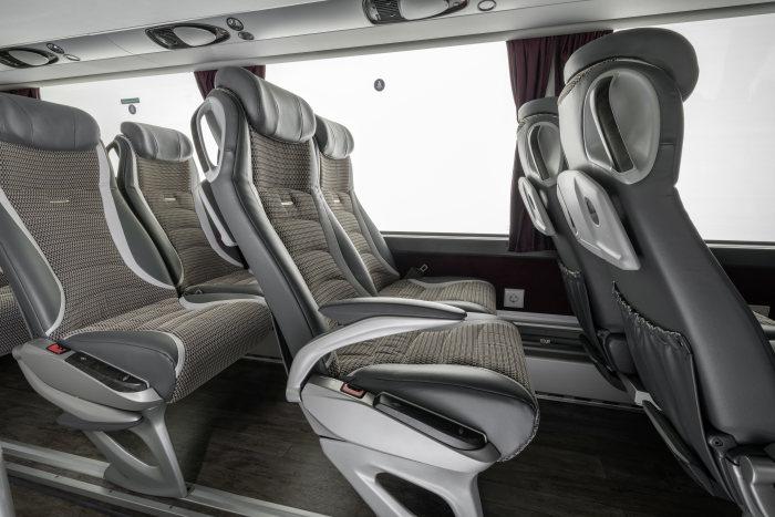 Busworld Kortrijk 2017: Daimler Buses: Premiéra Setra TopClass S 531 DT double-decker