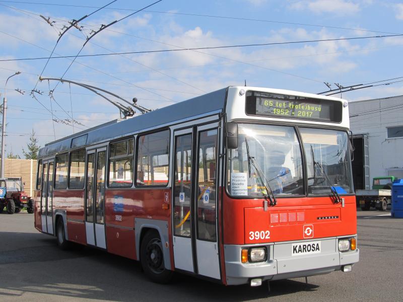Trolejbusy jezdí v Opavě už 65 let