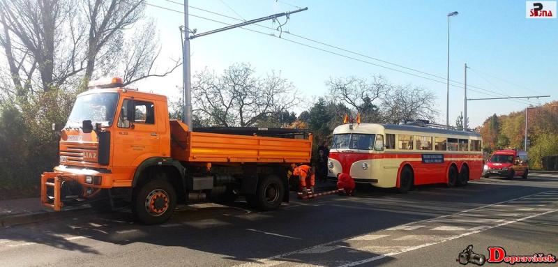 Elektrobus s dymamickým dobíjením v provozu v Praze