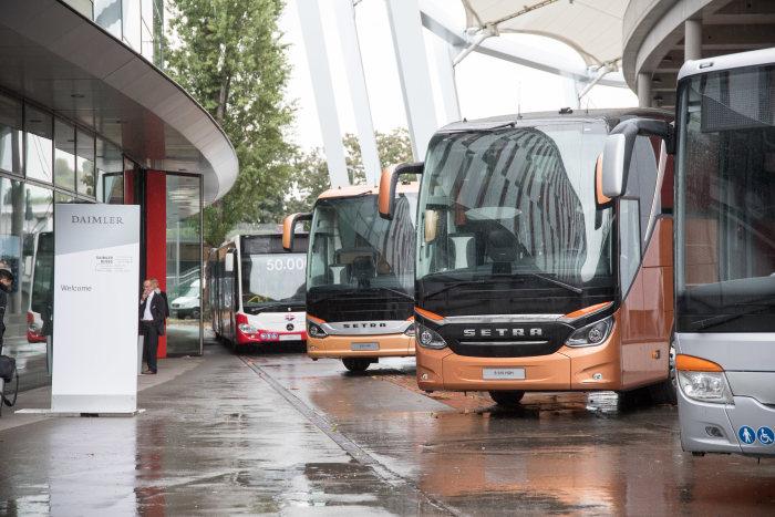 Busworld Kortrijk 2017: Daimler Buses: Dvě značky se špičkovými službami: Omniplus a BusStore