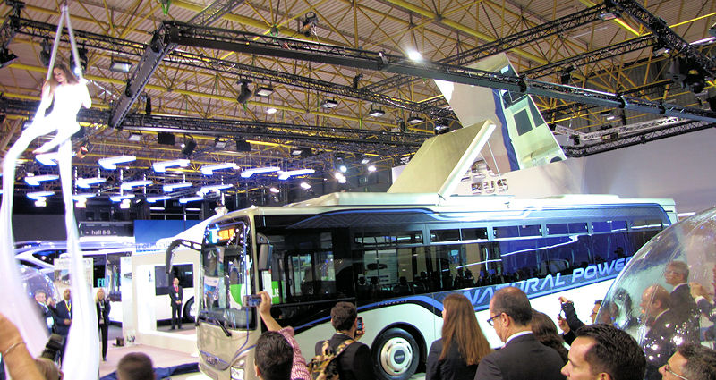 Busworld 2017: Představujeme novinky a nový design produktové řady IVECO BUS