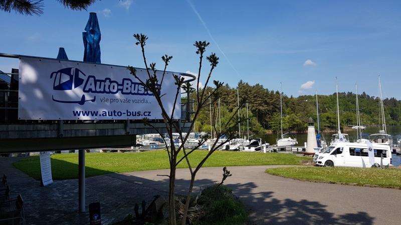 První český obojživelný autobus na CZECHBUSU