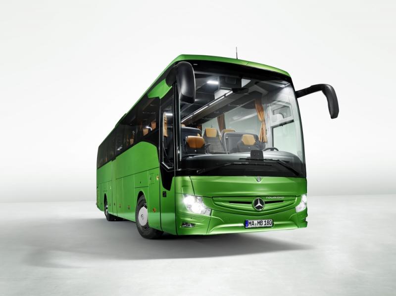 Premiéra zájezdového autobusu Mercedes-Benz Tourismo