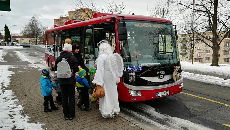 V Novém Jičíně s Arrivou a elektrobusy SOR