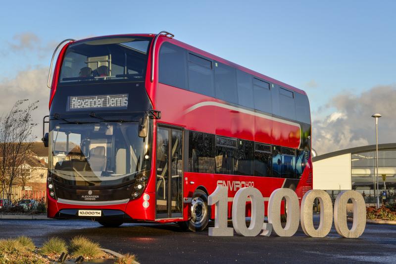 ADL slaví 10 000 autobusový milník s Enviro400