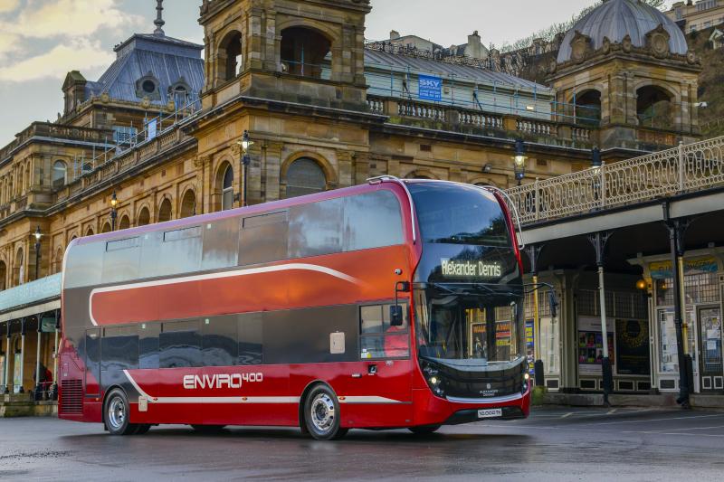 ADL slaví 10 000 autobusový milník s Enviro400