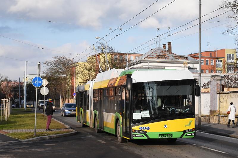 Testování škodováckých trolejbusů v prosinci 2017