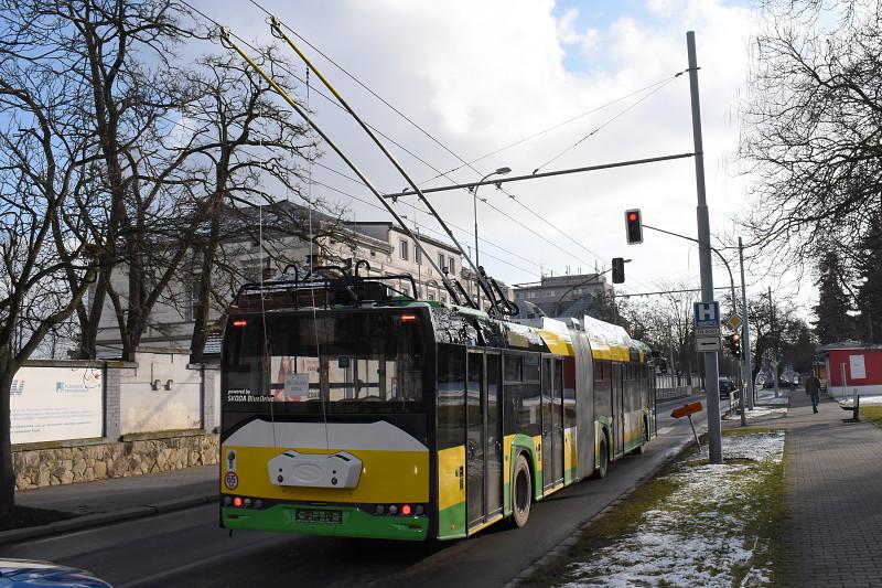 Testování škodováckých trolejbusů v prosinci 2017