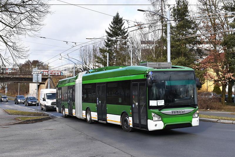 Nový trolejbus Škoda 35 Tr v ulicích Plzně