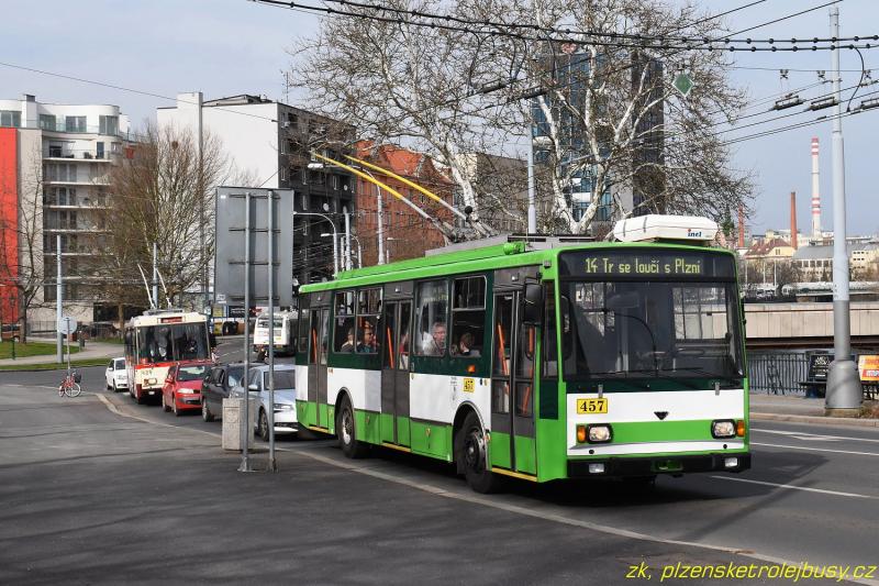 Trolejbus 14 TrM vyjel z plzeňského depa naposledy