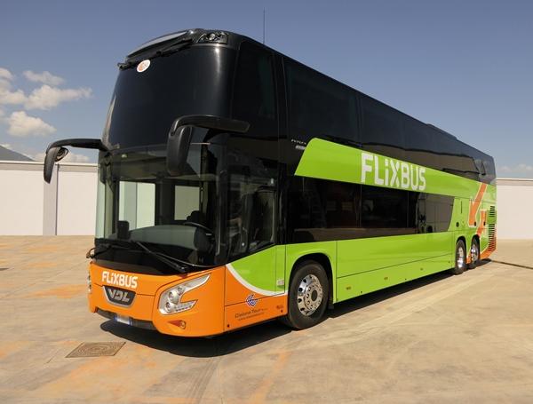 Double-deckery VDL Futura pro Cialone Tour v Itálii