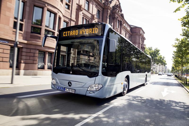 Tři objednávky na 150 autobusů Mercedes-Benz do Polska