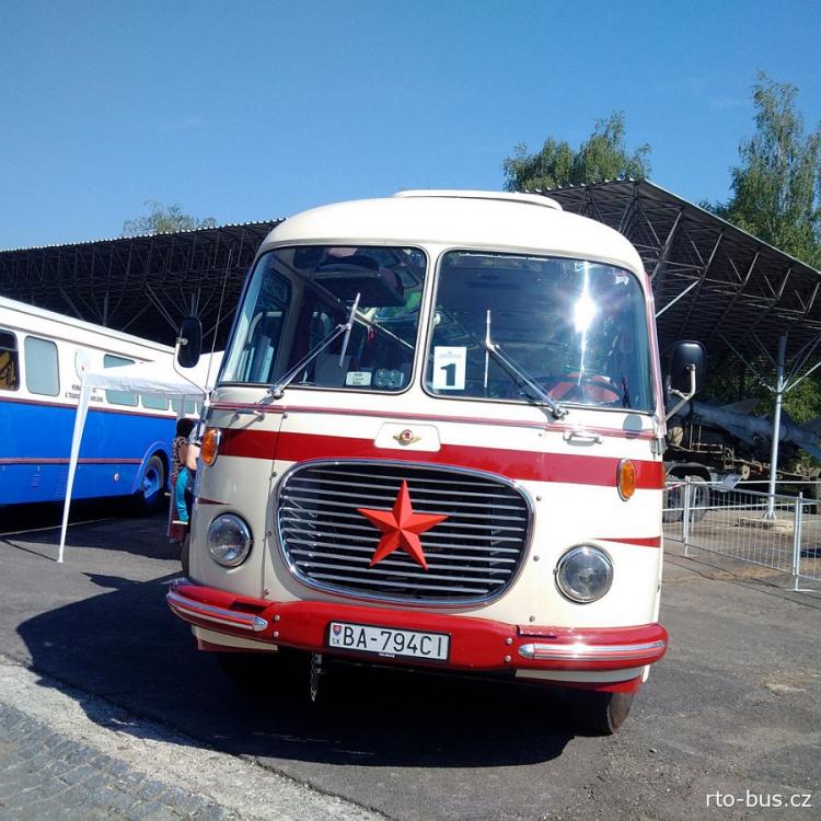 V Lešanech proběhl 19. sraz Klubu historických autobusů