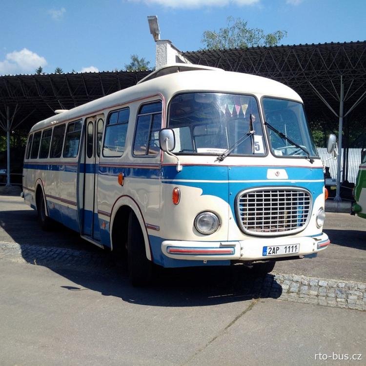 V Lešanech proběhl 19. sraz Klubu historických autobusů
