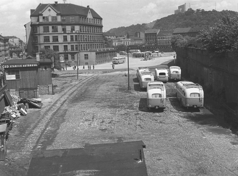 Ústřední autobusové nádraží Praha Florenc slaví 70 let