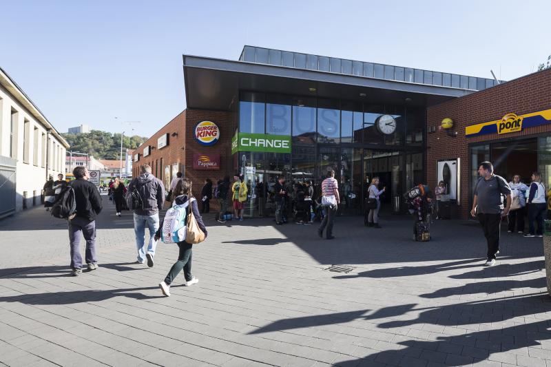 Ústřední autobusové nádraží Praha Florenc slaví 70 let