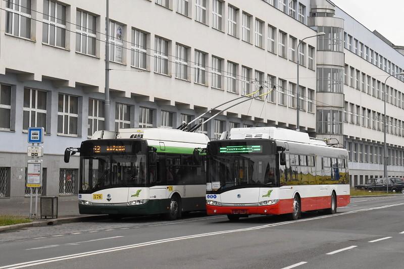 Zkušební jízdy trolejbusů ze Škody Electric