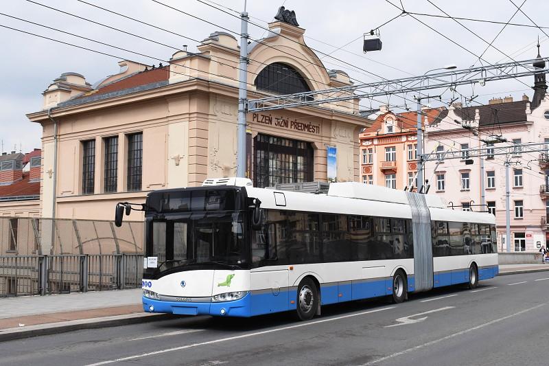 Zkušební jízdy trolejbusů ze Škody Electric