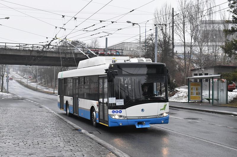 Zkušební jízdy trolejbusů ze Škody Electric