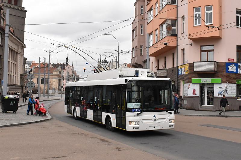 Zkušební jízdy trolejbusů ze Škody Electric